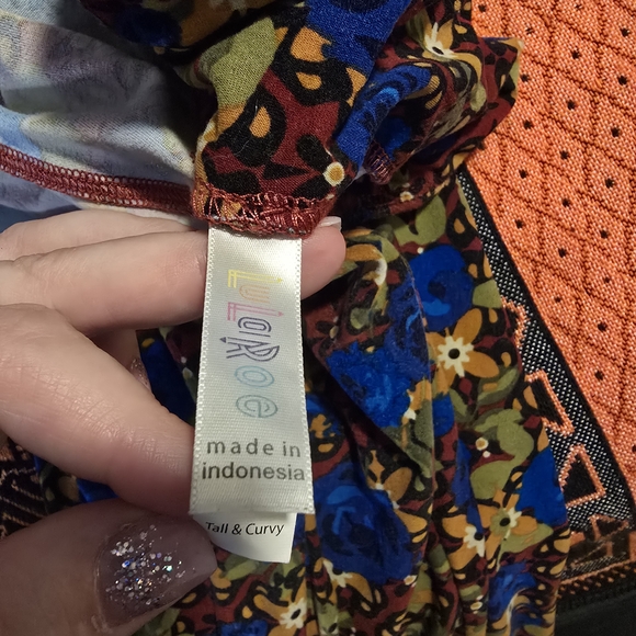 2 LuLaRoe Vibrant Floral Leggings - Picture 2 of 2